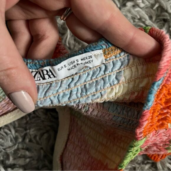 zara womens size S halter floral Smocked cropped top orange blogger fav - Picture 3 of 3